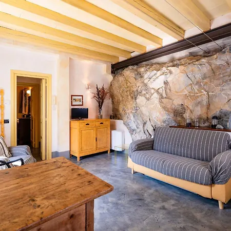 Lo Scoglio By Interhome * 산토바르톨로메오알마레